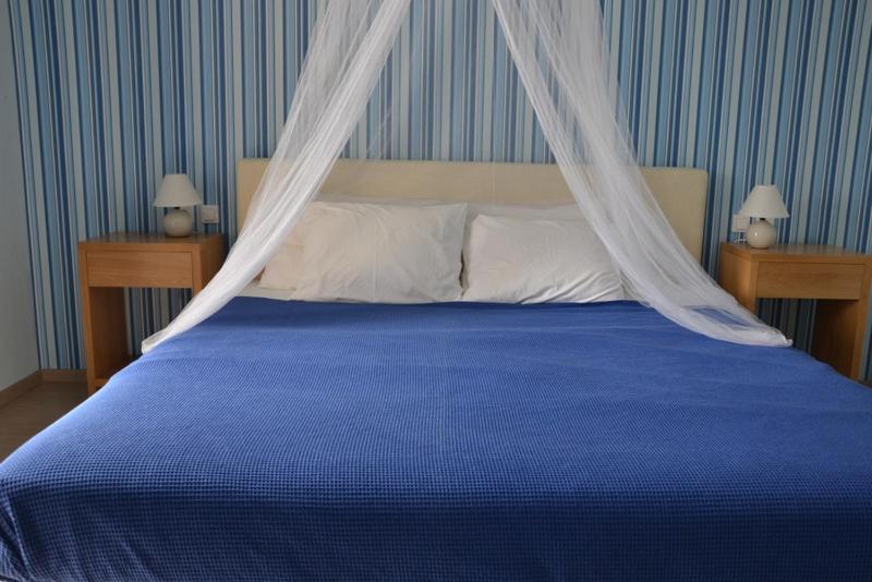 Valente Perlia Rooms Poros Town Dış mekan fotoğraf